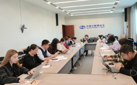 配资 孩子沉迷手机、给网络游戏大额充值，该怎么办？